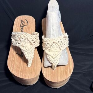 Rocket Dog Cream Crochet Platform Sandals